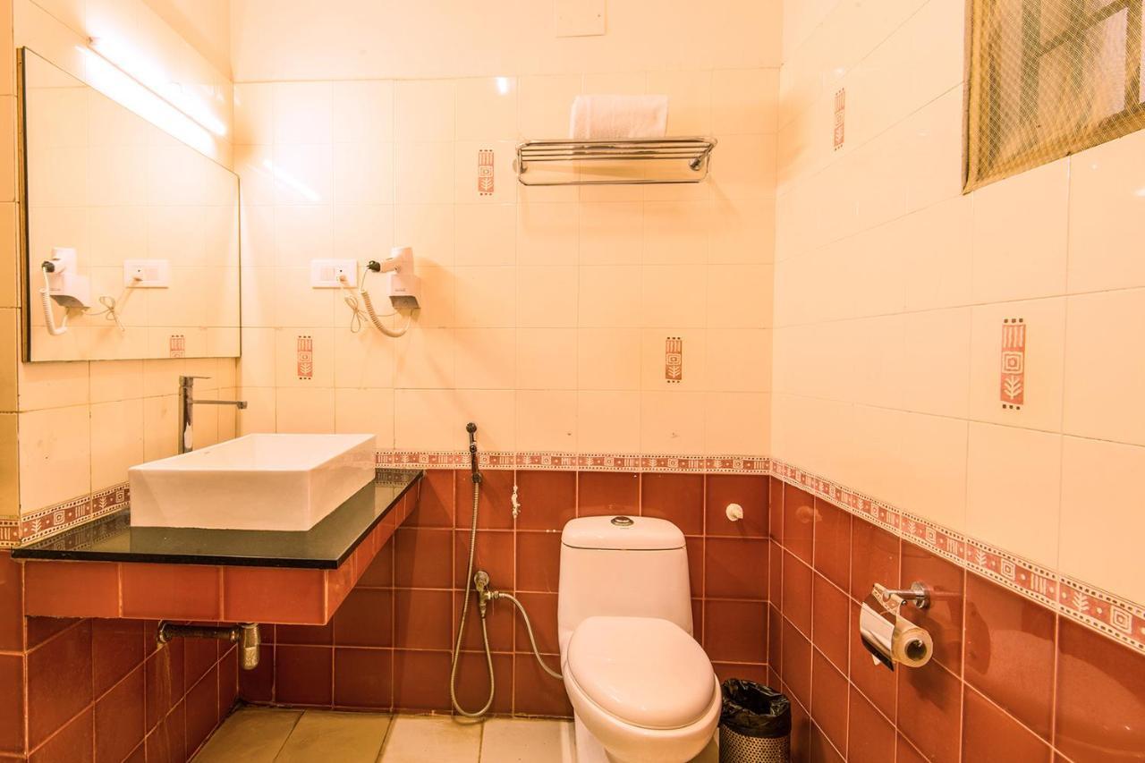 Fabhotel Blossoms Service Apartment - T Nagar Chennai Ngoại thất bức ảnh